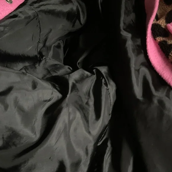 Leopard Print Jacket with Pink Accents - Picture 4 of 4